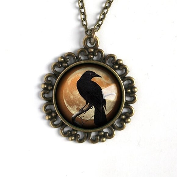 NEW - Orange Raven Ornate Necklace - Goth - Halloween - Crow - Spooky - Picture 1 of 5